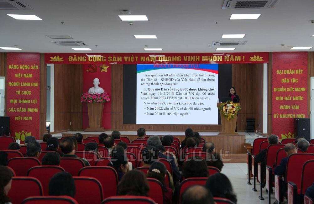 Truyền thông, phổ biến công tác Dân số - Y tế năm 2025 tại phường Gia Viên