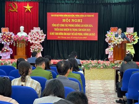 Mít tinh hưởng ứng Ngày thế giới phòng, chống lao