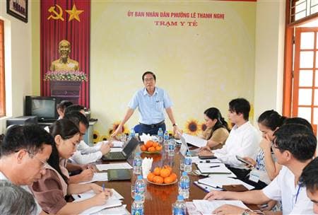 Kiểm tra công tác phòng, chống bệnh tay chân miệng tại cơ sở