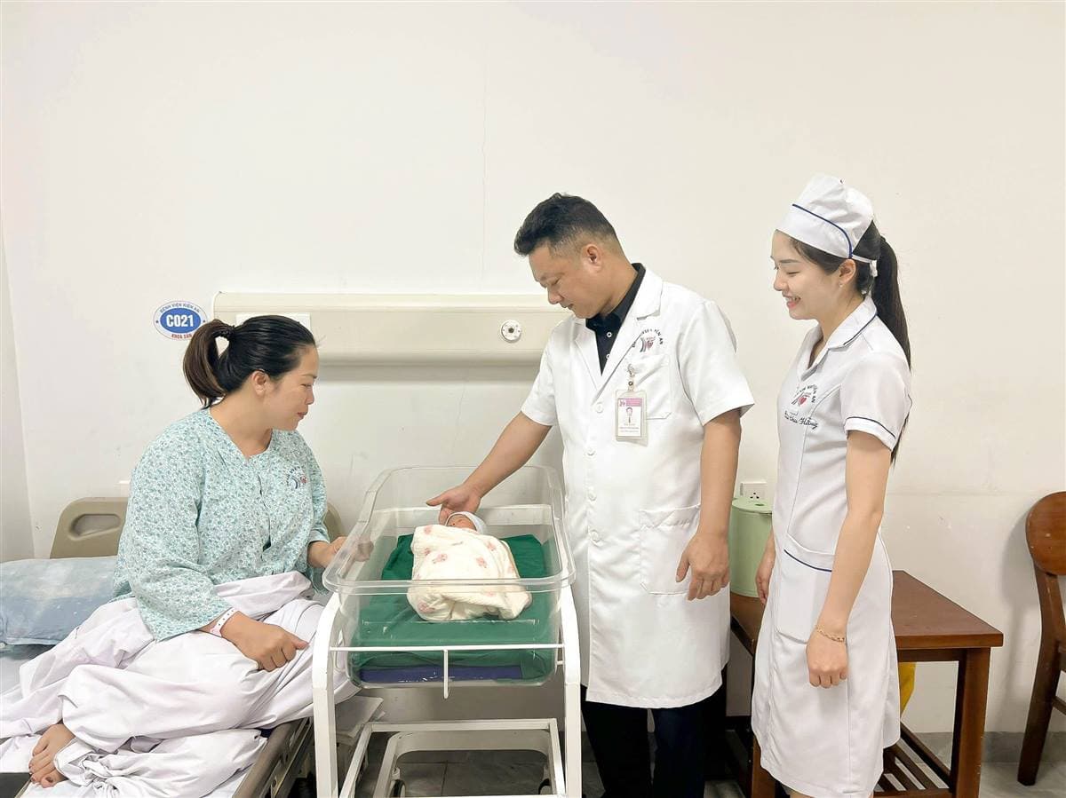 Bệnh viện Kiến An: Phẫu thuật ca bệnh khó rau tiền đạo trung tâm rau cài răng lược.