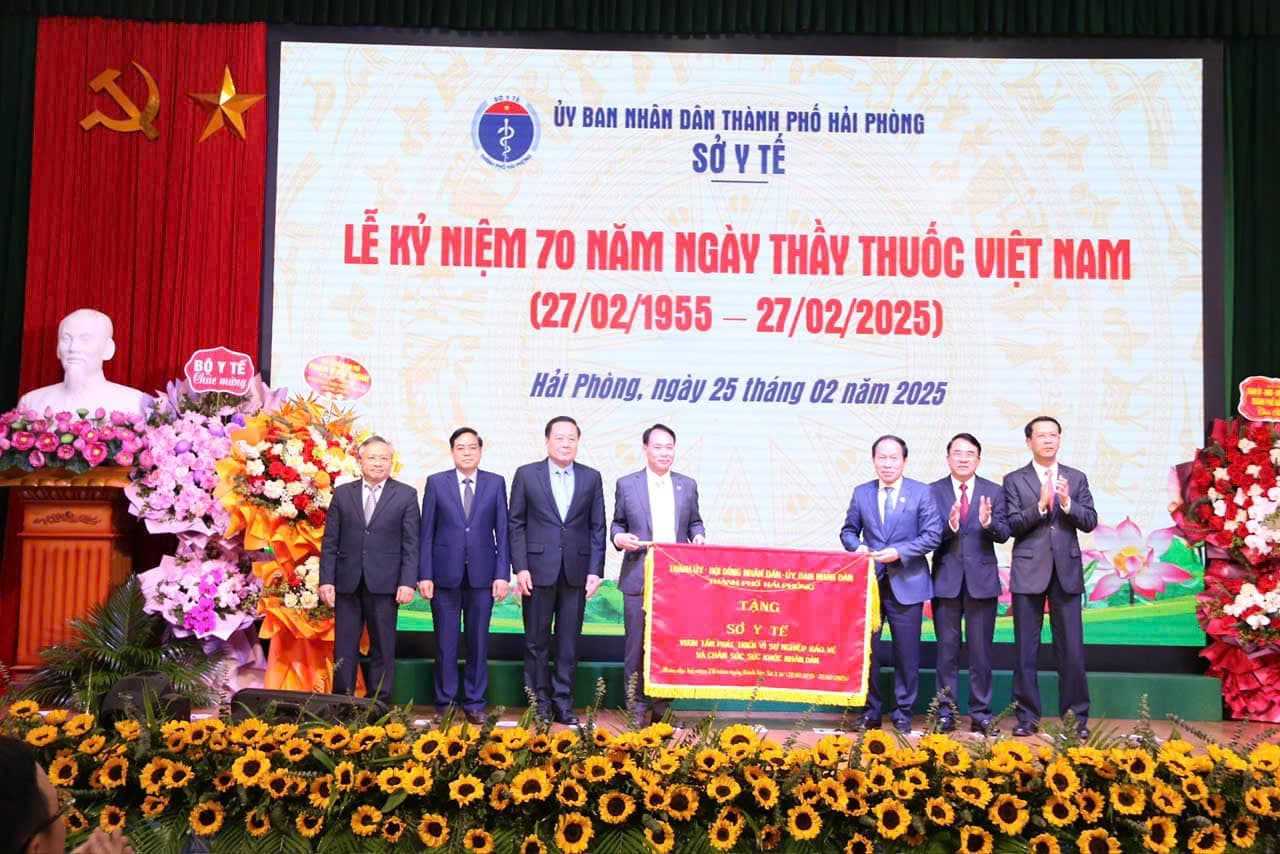 Ngành Y tế Hải Phòng kỷ niệm 70 năm Ngày Thầy thuốc Việt Nam