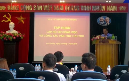 Tập huấn lập hồ sơ công việc và công tác văn thư lưu trữ