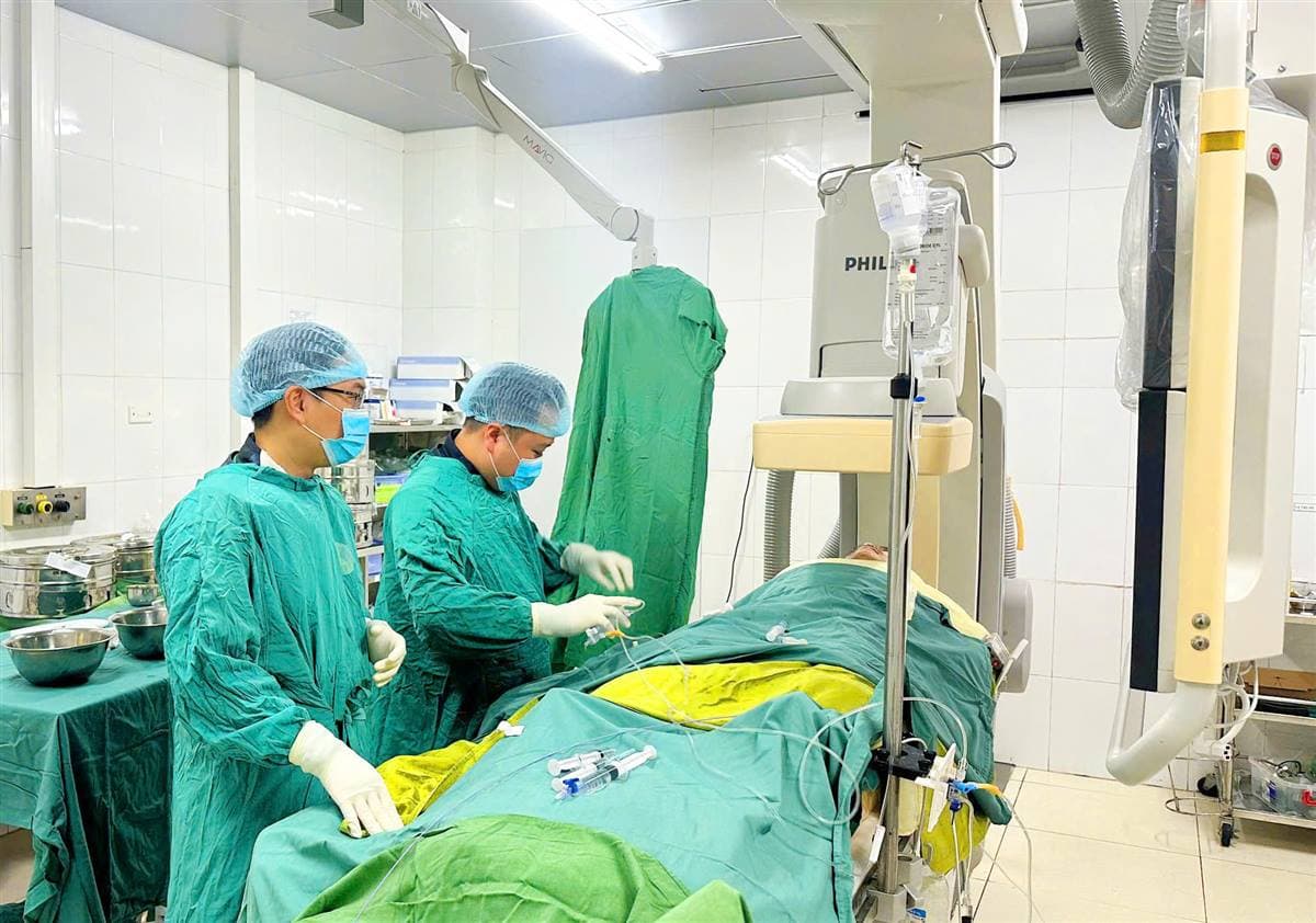 Cấp cứu thành công ca nhồi máu cơ tim cấp từ việc phối hợp với phòng khám đa khoa tuyến cơ sở.