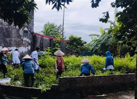 Tập trung xử lý ổ dịch sốt xuất huyết tại xã Mao Điền