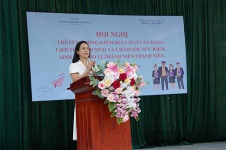 “Vị thành niên, thanh niên chủ động tránh thai – chủ động khám sức khỏe trước khi kết hôn, để xây dựng tương lai tươi sáng và hạnh phúc”
