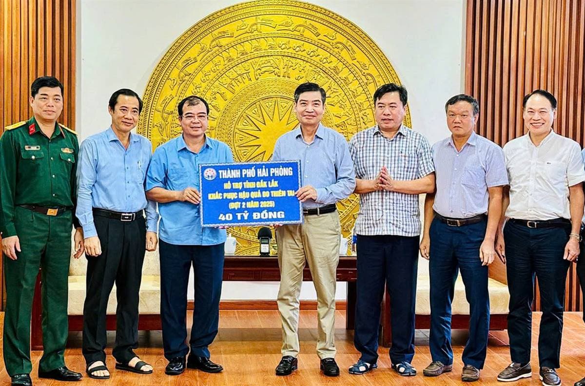 Sẵn sàng từ 300-500 bác sĩ và nhân viên y tế chi viện Đắk Lắk khi cần.