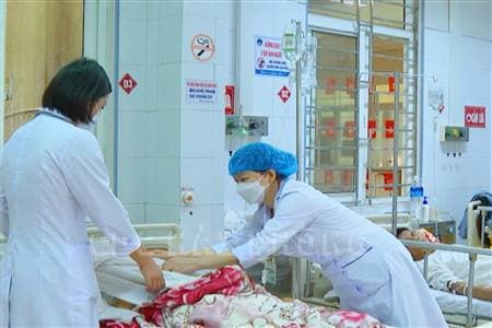 Lạm dụng rượu bia tàn phá sức khỏe.