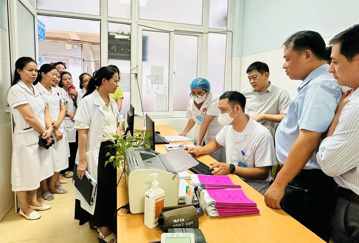Trung tâm Y tế Nam Sách triển khai bệnh án điện tử.