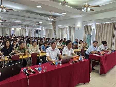 Hải Phòng: Tập huấn “Bình dân học vụ số” – Đưa công nghệ đến gần hơn với công tác dân số và trẻ em