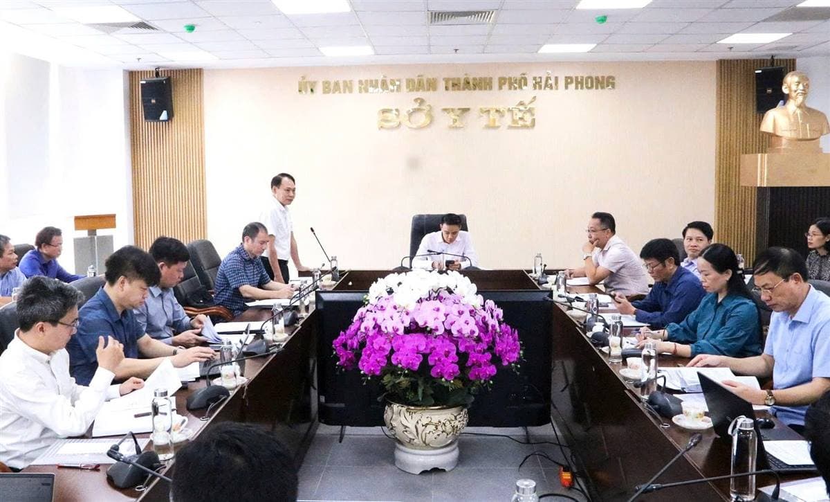Giám sát công tác phòng, chống buôn lậu, gian lận thương mại và hàng giả.