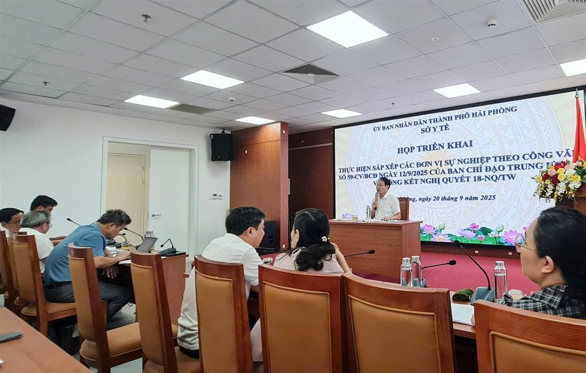 Triển khai thực hiện Trạm y tế chính và các điểm trạm.