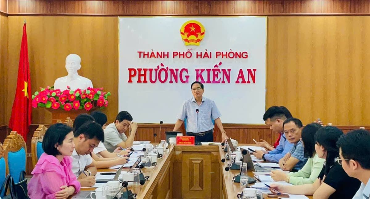 Tập trung mọi nguồn lực để hoàn thành mục tiêu khám sức khỏe toàn dân