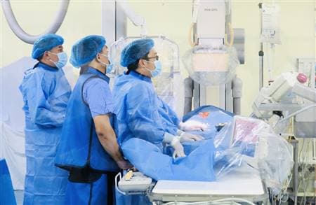 Bệnh viện Nhi Hải Phòng triển khai can thiệp tim mạch cho 3 bệnh nhi còn ống động mạch sau sinh