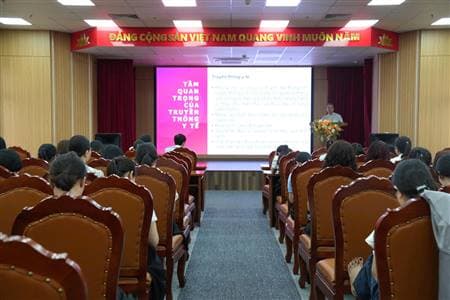 Tập huấn kỹ năng truyền thông giáo dục sức khỏe cho 160 cán bộ y tế cơ sở