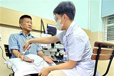 Bệnh viện Hữu nghị Việt Tiệp tiên phong ứng dụng AI trong xét nghiệm thần kinh - cơ