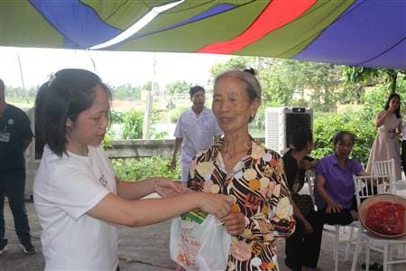 Hải Phòng ra quân đồng loạt khám sức khỏe định kỳ, khám sàng lọc miễn phí cho người cao tuổi