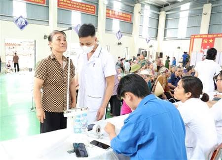 Xã Gia Lộc hoàn thành vượt chỉ tiêu khám sức khỏe người cao tuổi