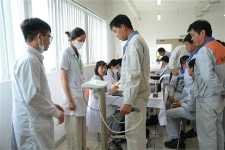 Tăng cường hợp tác khoa học và công nghệ, nâng cao năng lực y tế dự phòng