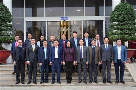 Bộ trưởng Bộ Y tế Đào Hồng Lan thăm, làm việc một số đơn vị y tế tại thành phố Hải Phòng