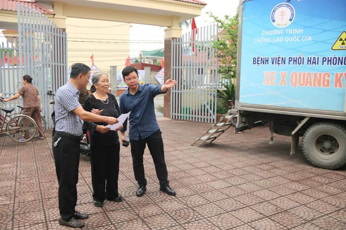Bệnh viện Phổi Hải Phòng khám sàng lọc lao miễn phí cho người dân trên địa bàn phường Phù Liễn