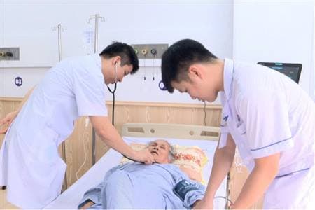 80 % người mắc đột quỵ đến cơ sở y tế muộn.