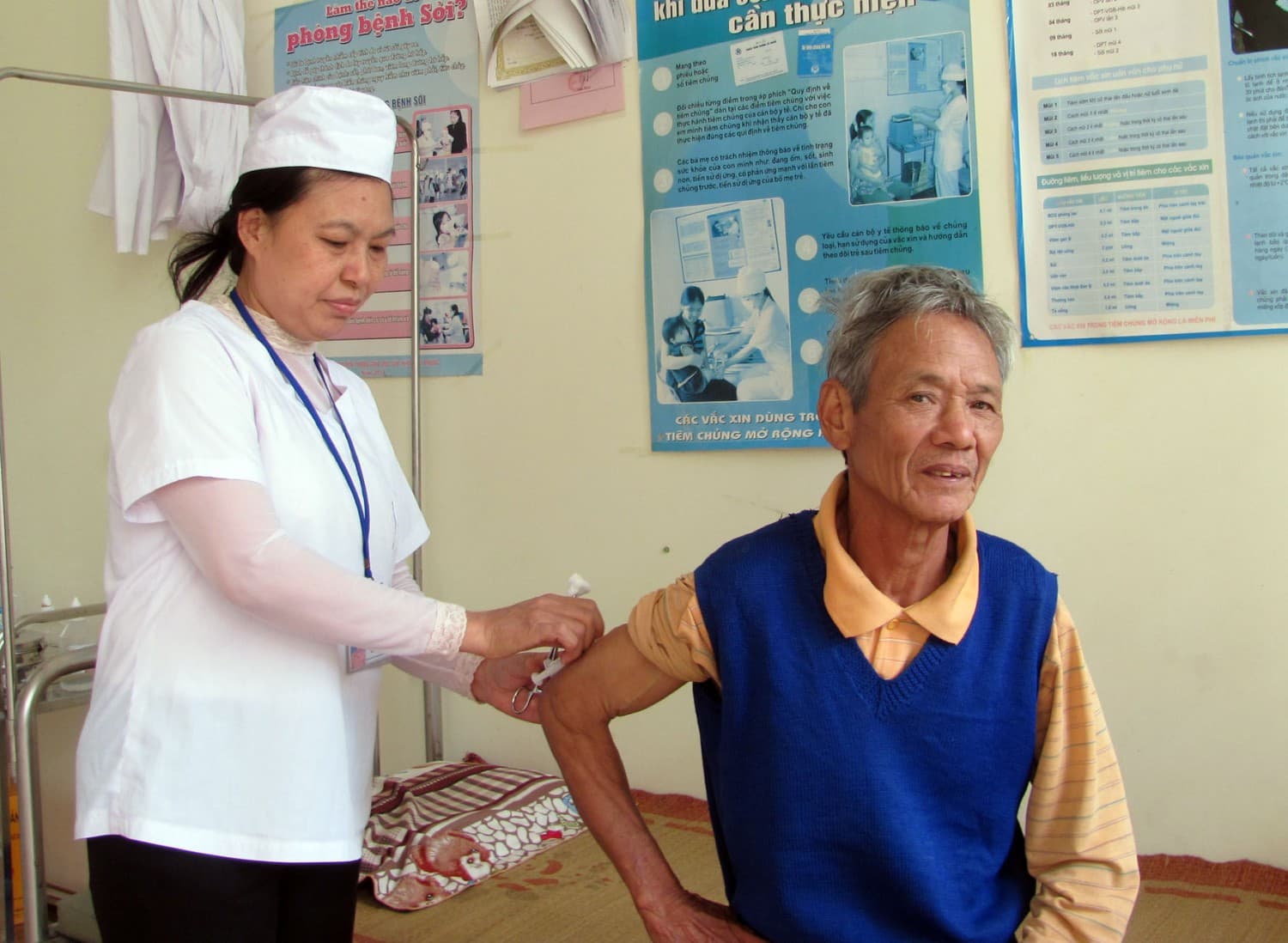 Trạm y tế xã Đặng Cương: Tích cực phát triển bảo hiểm y tế tự nguyện
