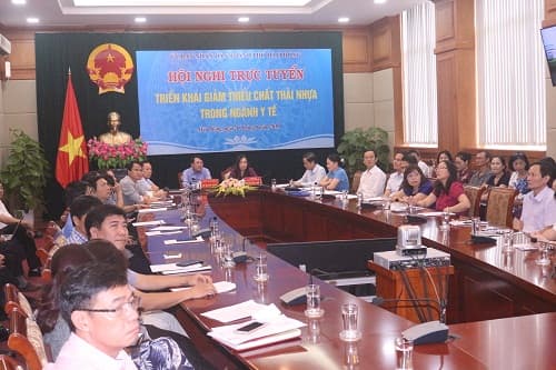 Hội nghị trực tuyến triển khai giảm thiểu rác thải nhựa trong ngành y tế