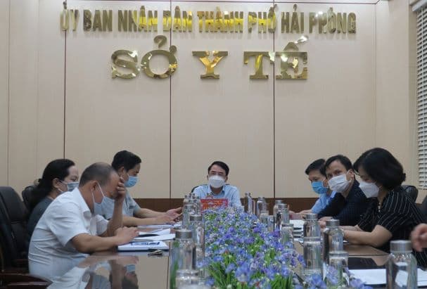 Hội nghị trực tuyến toàn quốc về tiến độ triển khai chiến dịch tiêm chủng vắc xin COVID - 19