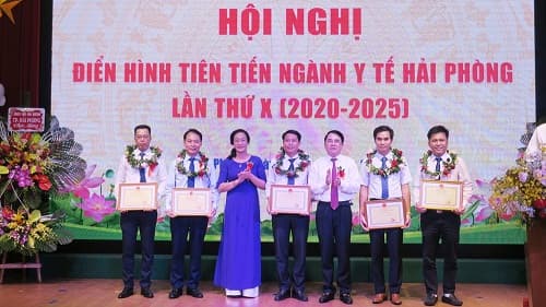 Hội nghị điển hình tiên tiến Ngành Y tế Hải Phòng lần thứ X