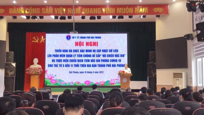Hội nghị triển khai rà soát, xác minh và cập nhật dữ liệu lên phần mềm quản lý tiêm chủng để cấp “Hộ chiếu vaccine”; Rà soát chuẩn bị chiến dịch tiêm chủng vaccine cho trẻ từ 5-11 tuổi